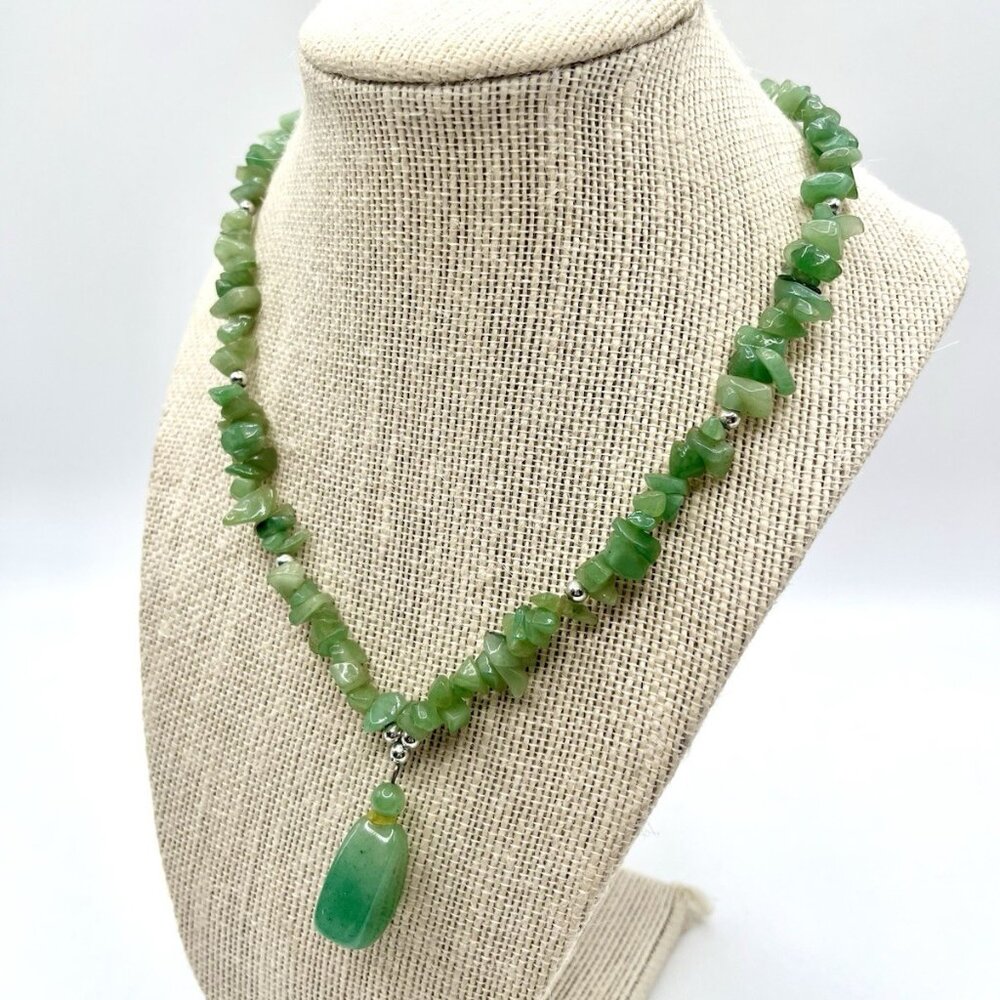 VTG 90s Green Aventurine Chip Stone Bead Necklace Pendant Boho Earth Retro